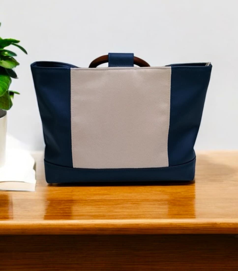 Sac besace simili bleu et suédine beige
