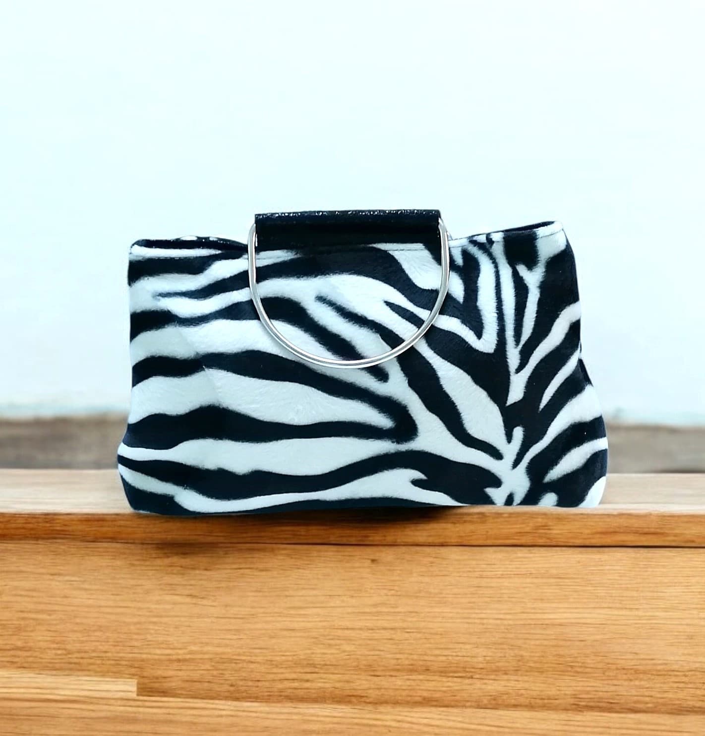 Sac trapèze fausse fourrure zèbre alt